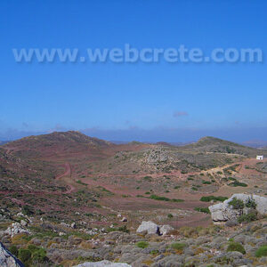 Hiking in Plativola plateau, by Palekastro, House Margot