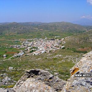 Walking the e4 path: Hiking from Zakros to Ziros