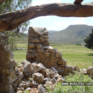 Mavros Kambos plateau: Hiking from Zakros to Ziros